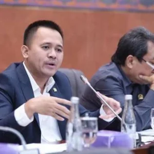 Harga BBM Non Subsidi Pertamax Naik, Legislator PDIP Mufti Anam: Diumumkan Tiba-Tiba, DPR Tidak Diajak Diskusi