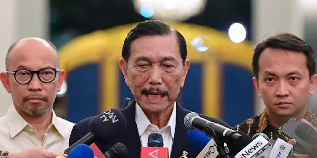 Luhut Binsar Panjaitan: Bansos Akan Dialihkan ke Cash Transfer Rp5,4 Juta per Orang