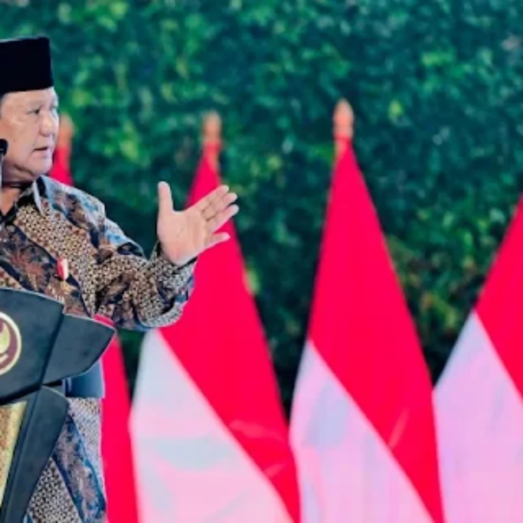 Presiden Prabowo Kibarkan Bendera Perang kepada Koruptor saat Rupiah Rp18.100