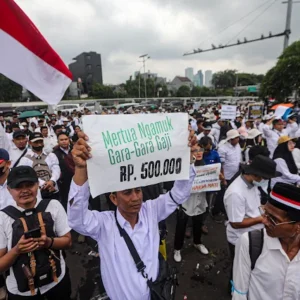 Viral! ada Guru Honorer Digaji Rp 414 Ribu Setelah 40 Tahun Mengabdi, P2G Singgung MBG Gunakan Anggaran Pendidikan