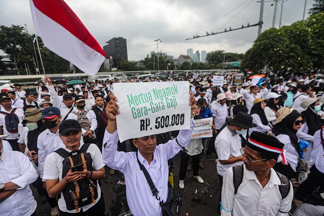 Viral! ada Guru Honorer Digaji Rp 414 Ribu Setelah 40 Tahun Mengabdi, P2G Singgung MBG Gunakan Anggaran Pendidikan