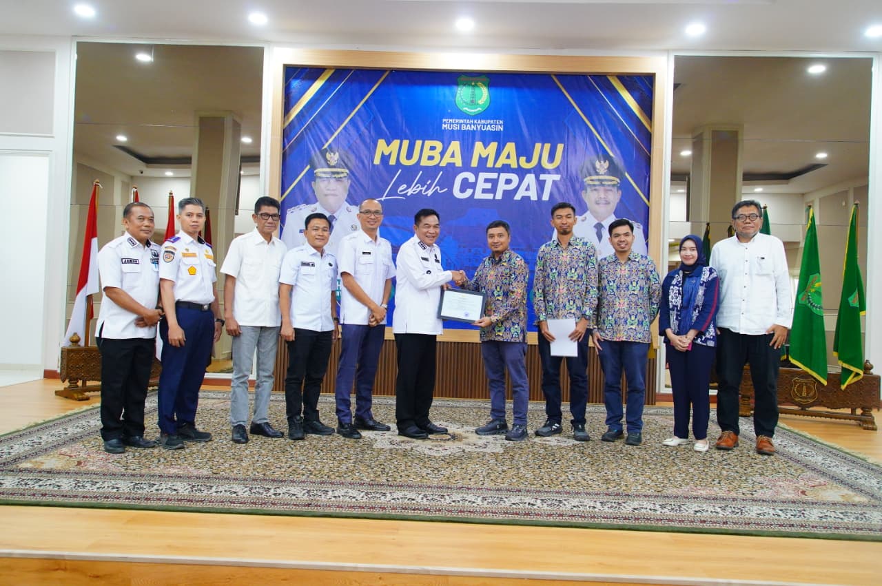 Bupati Muba Toha Terima Sertifikat Desain Jembatan P6 Lalan, Minta Pembangunan Dipercepat