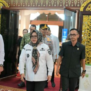 Plt Bupati Muara Enim Sumarni Ajak Masyarakat Hormati Proses Hukum dan Jaga Kondusivitas