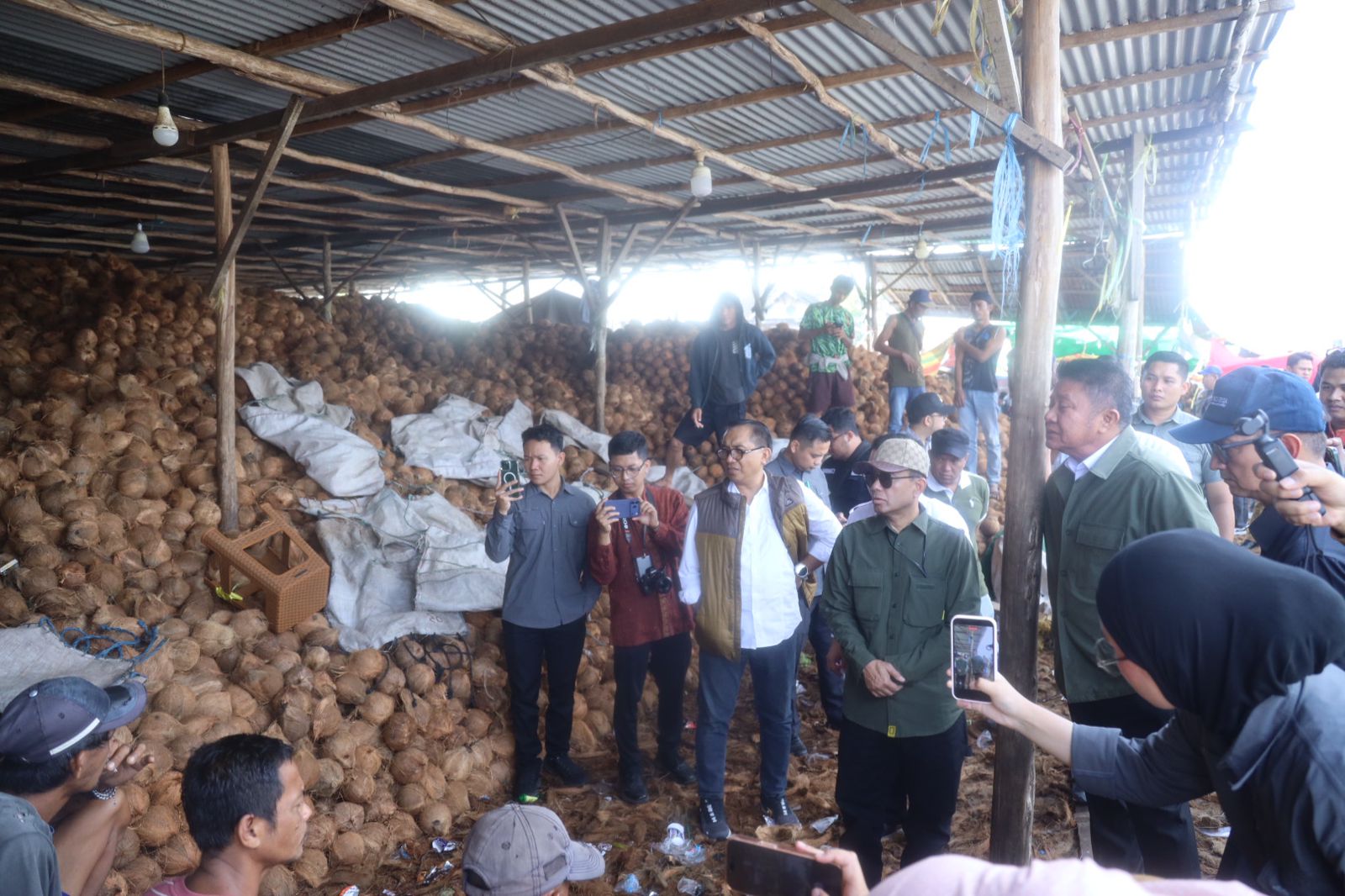 Aktivitas Hilirisasi dan Ekspor Kelapa oleh Para Pengusaha Muda Sumsel