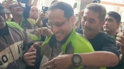 Pakai Jaket Gojek Mulyono di Sidang Pledoi, Nadiem Makarim Ingin Seret Jokowi?!