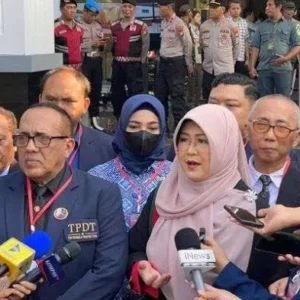 Dokter Tifa dan Roy Suryo Ngaku Diintimidasi Jelang Sidang Pembuktian Ijazah Jokowi, Sebut Ada Pihak Takut Hadapi Persidangan