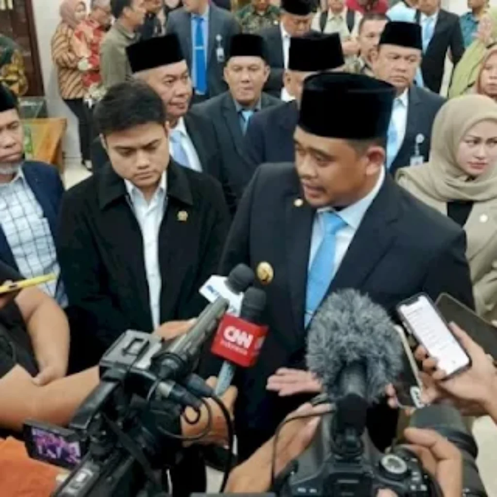 Interupsi Berujung Baper: Gubernur Bobby Kabur dari Ruang Paripurna DPRD Sumut