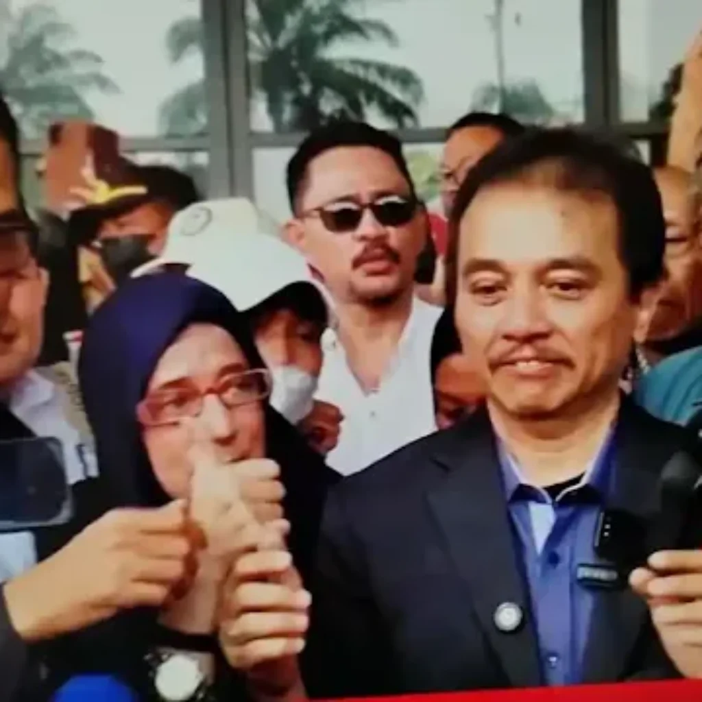 Roy Suryo Menang Praperadilan, Penangkapan dan Penahanan Tidak Sah!