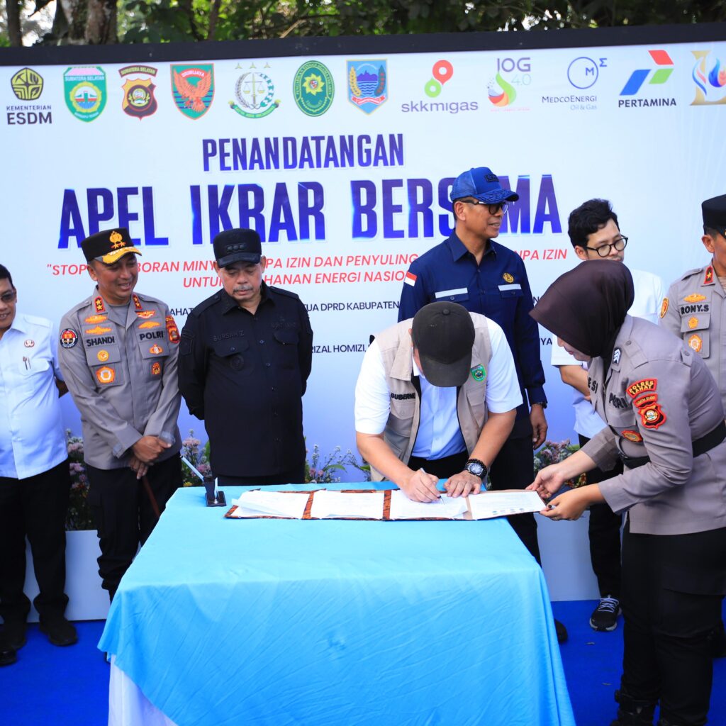 Deklarasi dan Ikrar Bersama Tata Kelola Sumur Minyak Masyarakat di Desa Banjarsari, Lahat