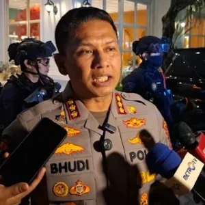 Polri  Geledah 12 Titik Kasus Korupsi, Diduga Rumah Mewah Jampidsus Kejagung Febrie Adriansyah Tidak Termasuk